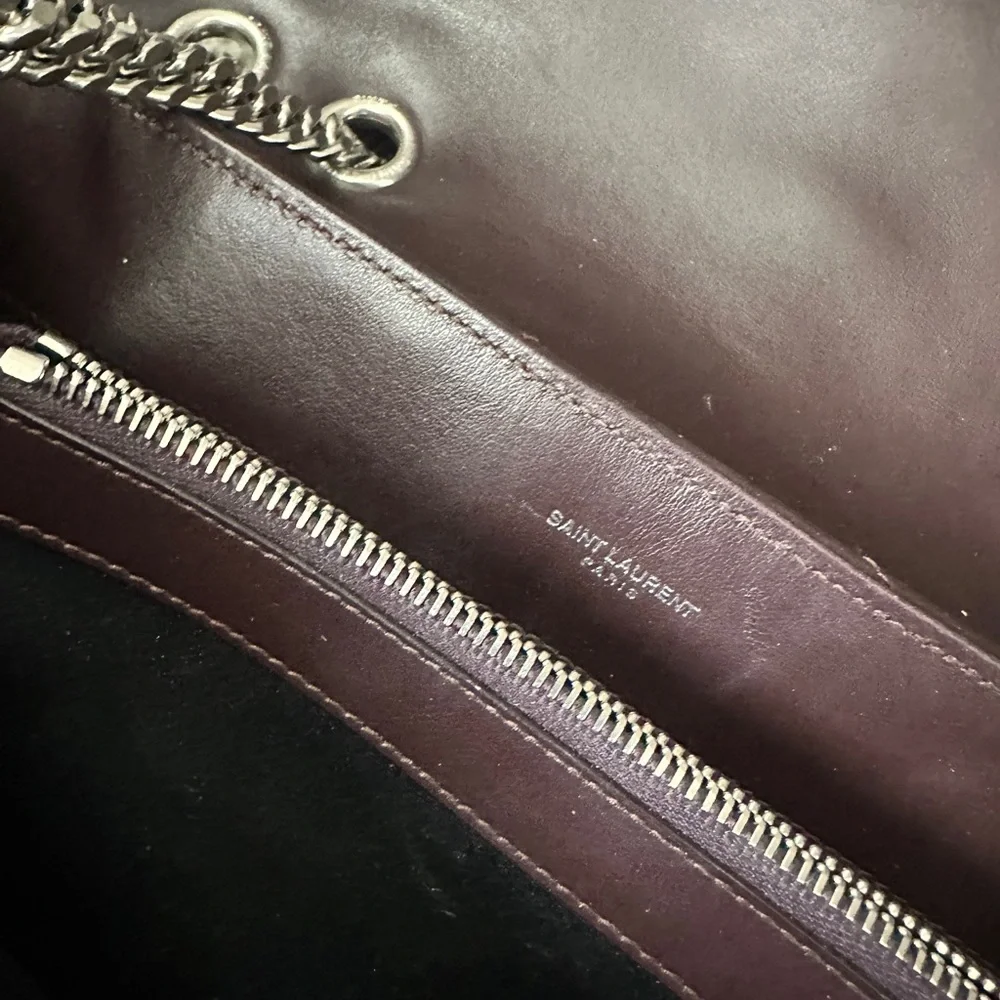 Authentic Saint Laurent Medium Loulou amaranto - Picture 9 of 11